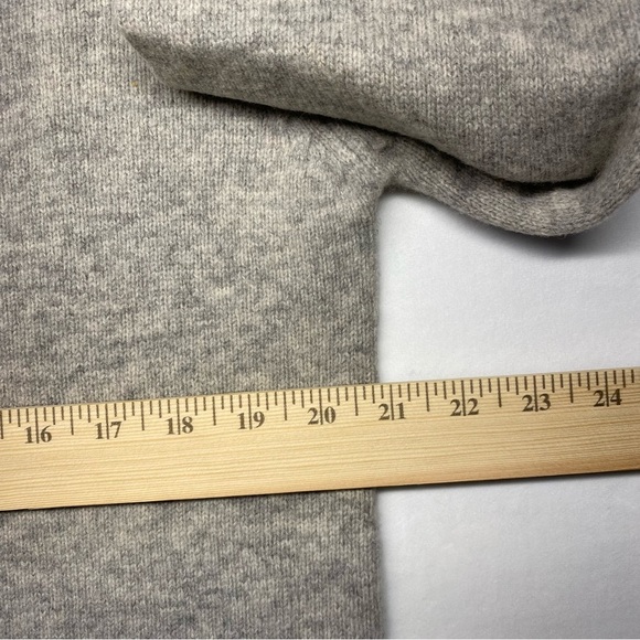 Springfield Original Lambswool Women’s V Neck Grey Long Sleeve Sweater Size L - Picture 5 of 8